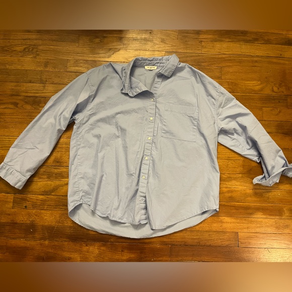 Blue button down - Picture 1 of 2
